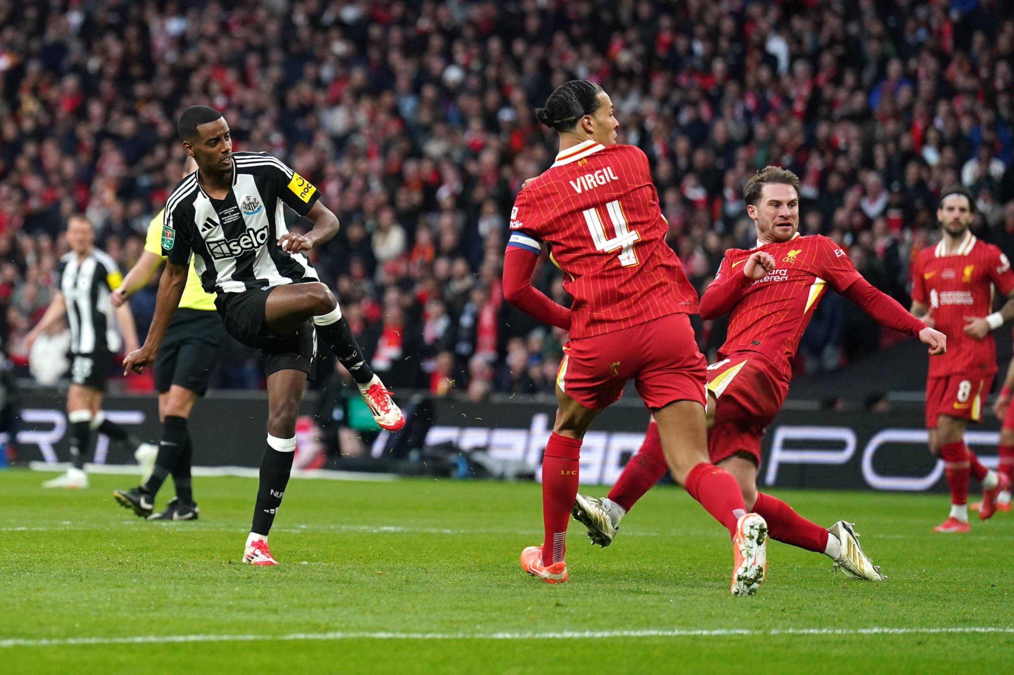 包含巴黎圣日耳曼控球占优势利物浦遗憾出局的词条